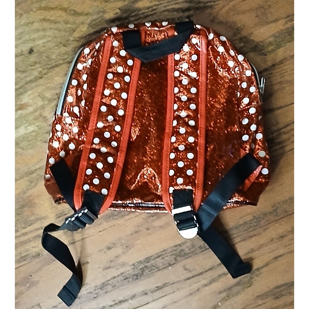 Backpack - Picture 4 of 4